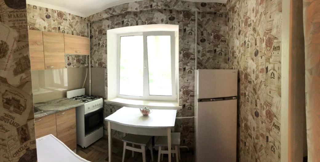 Без комісії! Продаж 1-кімнатна вул.Кондратюка, 4
