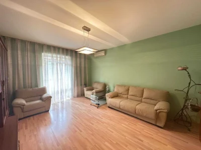 For sale 3-room apartment, Donetska st. 18, Stalinka, Chokoliv district