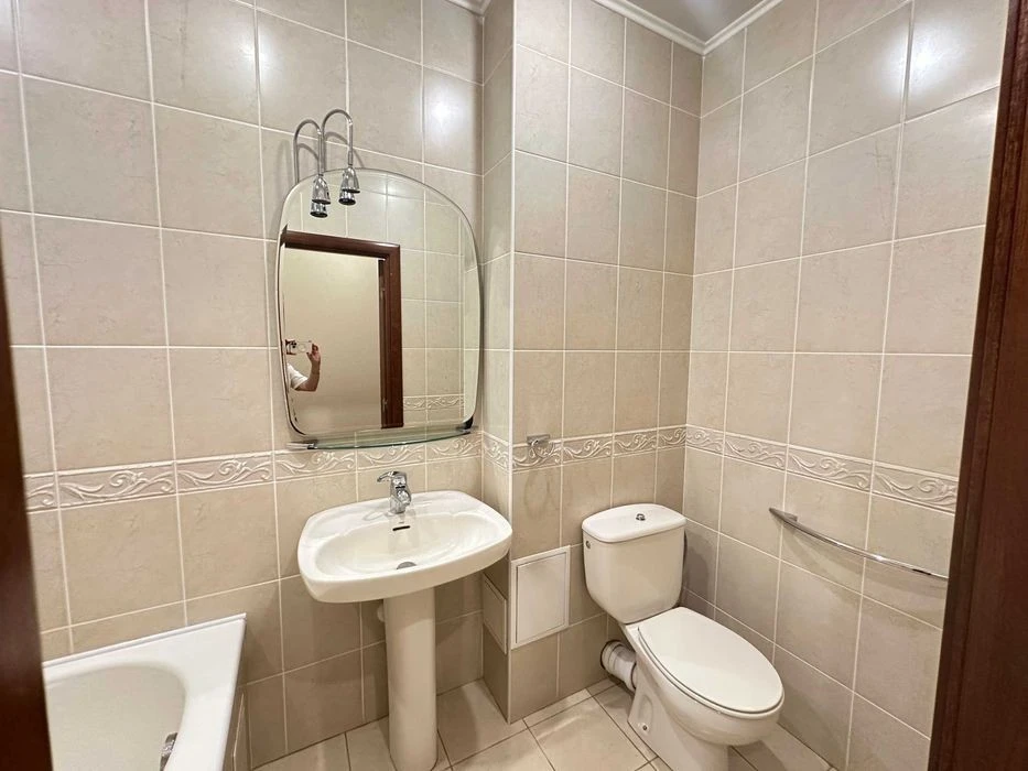 For sale 3-room apartment, Donetska st. 18, Stalinka, Chokoliv district