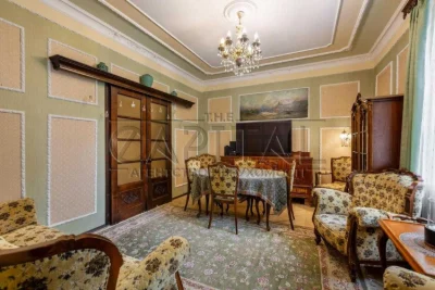 Продаж квартири вульвар Міхновського 7/ метро Звіринецька /