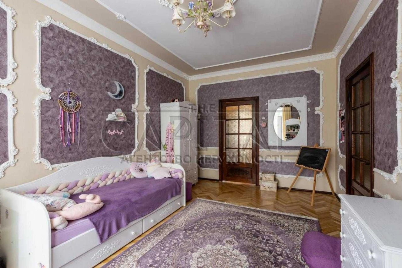 Продаж квартири вульвар Міхновського 7/ метро Звіринецька /