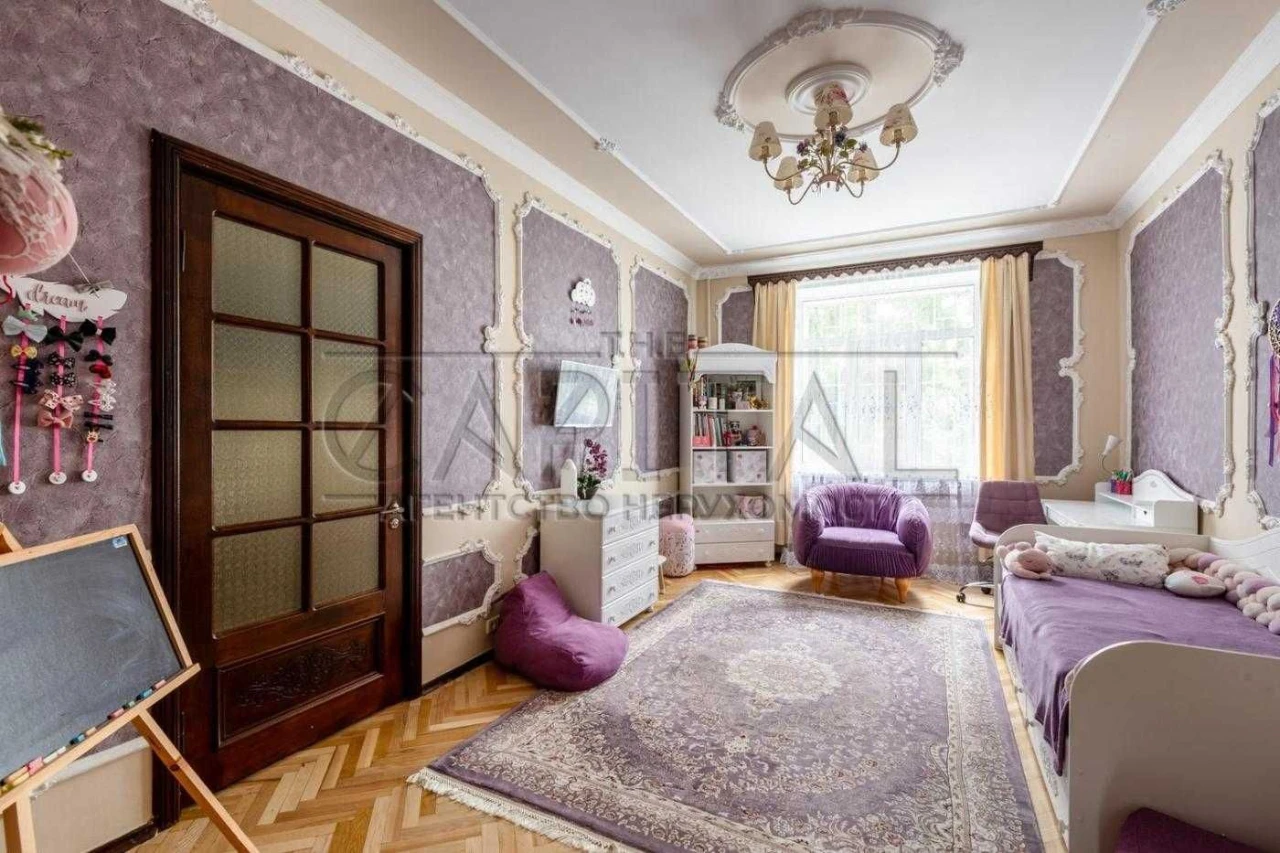 Продаж квартири вульвар Міхновського 7/ метро Звіринецька /
