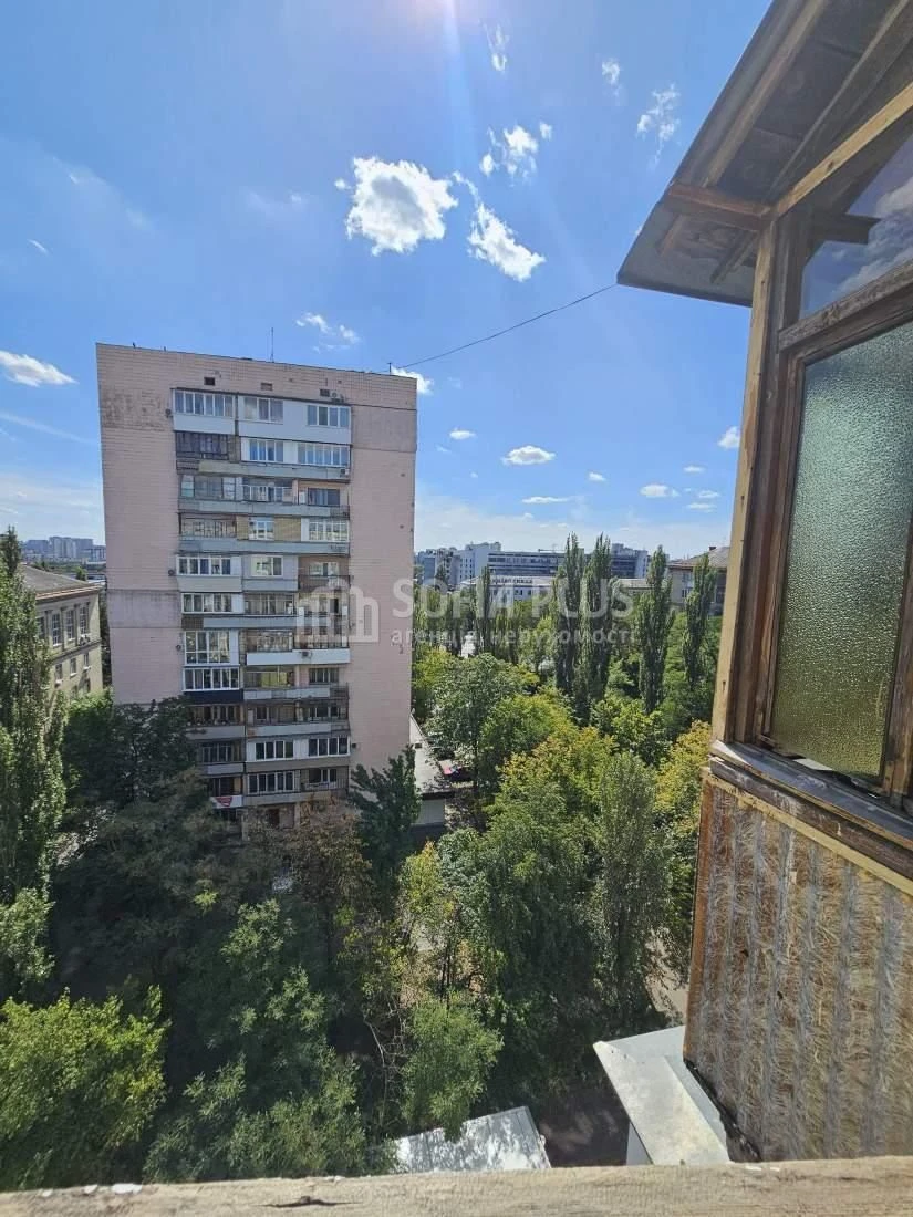 Срочно! 3к, Марии Капнист 10-А, недорого