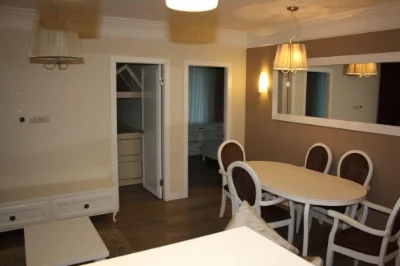 Продам 3к квартиру низ пр. Александра Поля