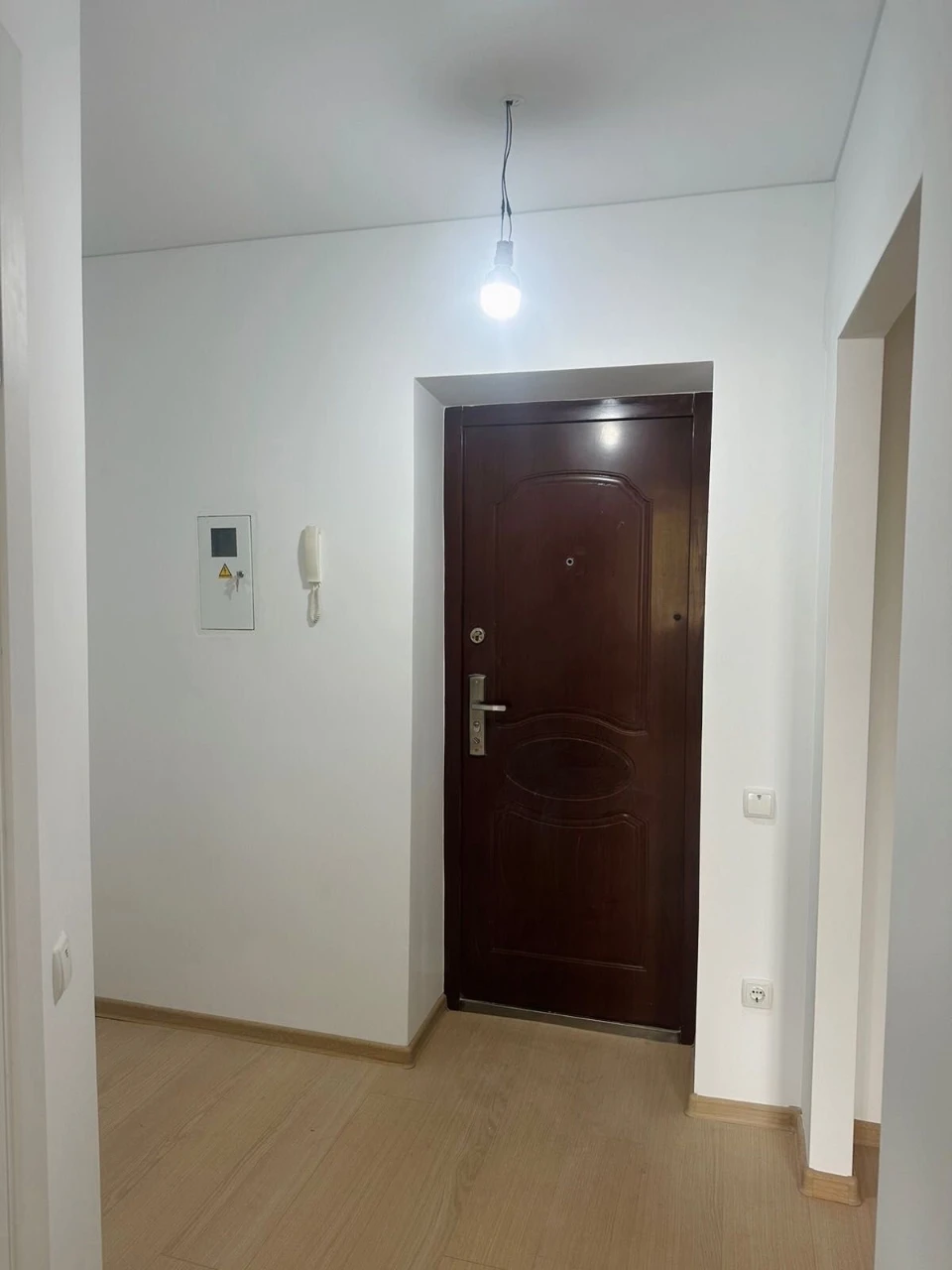 ! Продаж ! 2-х кімнатна квартира із балконом, Івано-Франківс