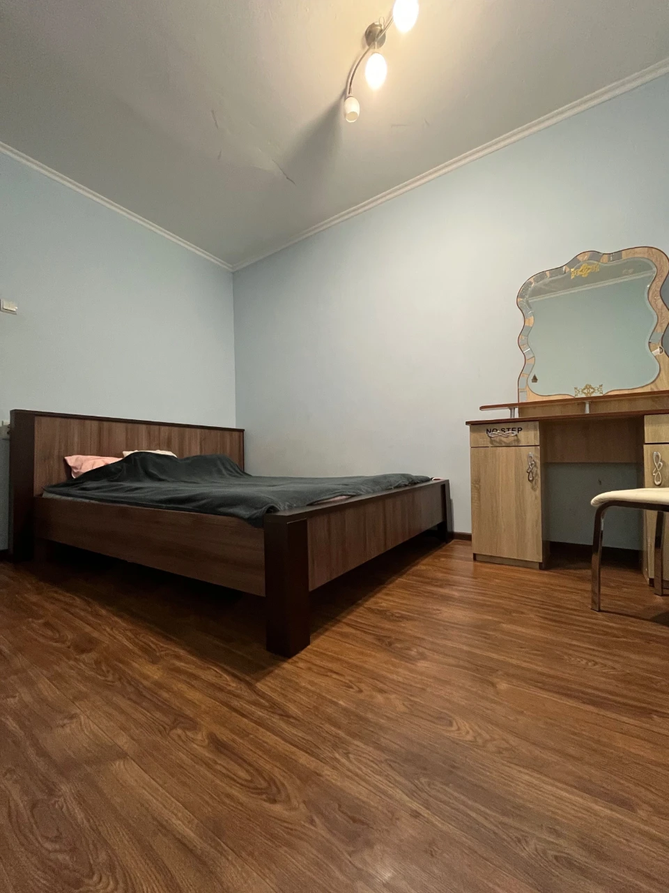 Продаж двокімнатної квартири ( Генерала Жадова)