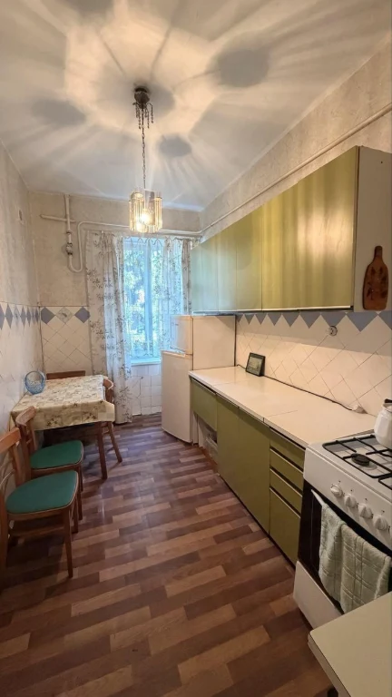 Продається 2-кімнатна квартира на Академіка Янгеля