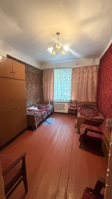 Продається 2-кімнатна квартира на Академіка Янгеля