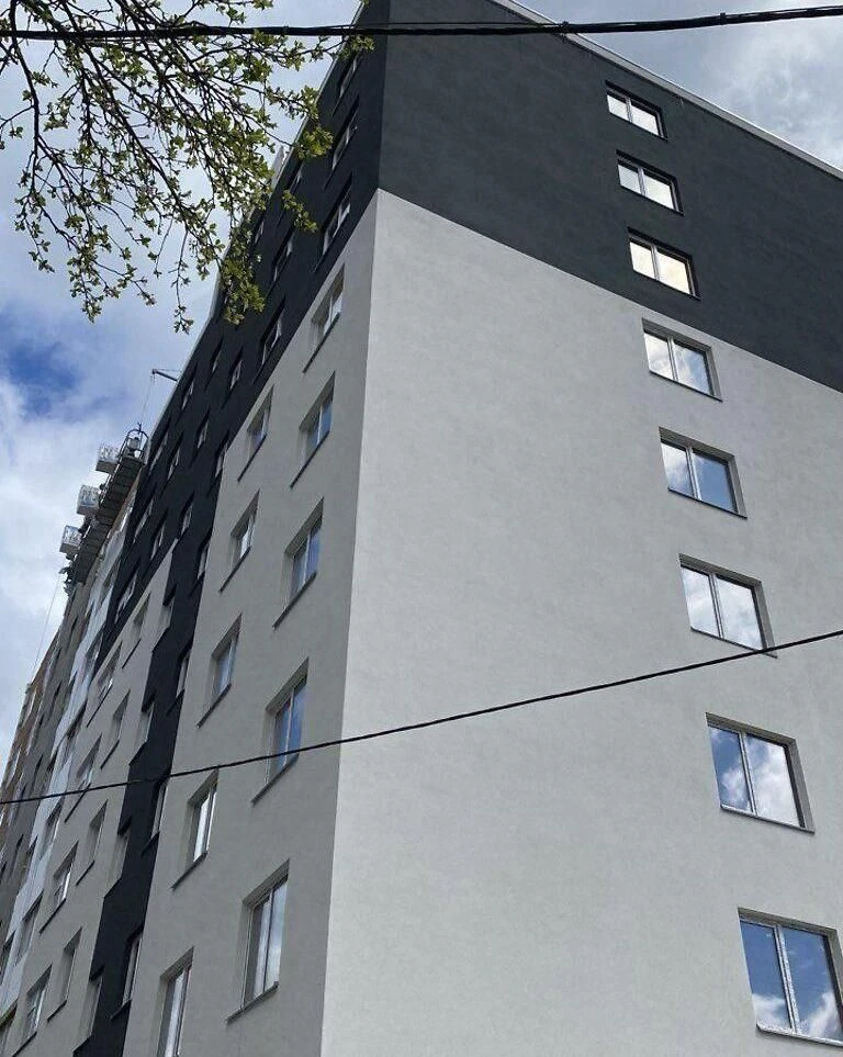 Spacious 2-room apartment in a new building on Urozhai, there is