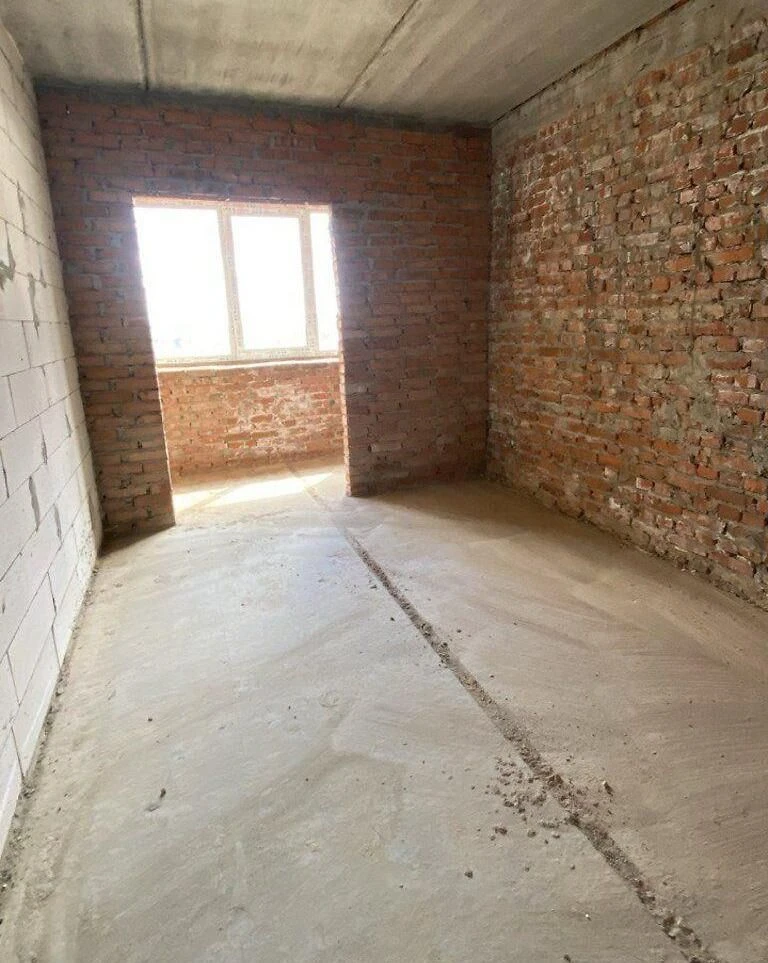 Spacious 2-room apartment in a new building on Urozhai, there is