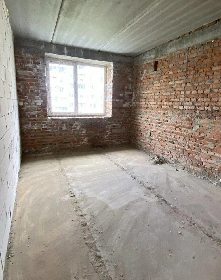 Spacious 2-room apartment in a new building on Urozhai, there is
