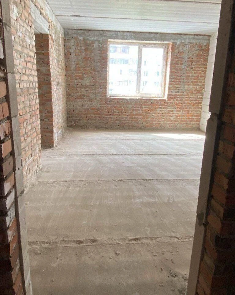 Spacious 2-room apartment in a new building on Urozhai, there is