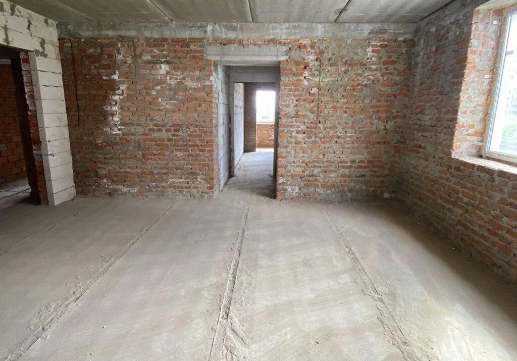 Spacious 2-room apartment in a new building on Urozhai, there is