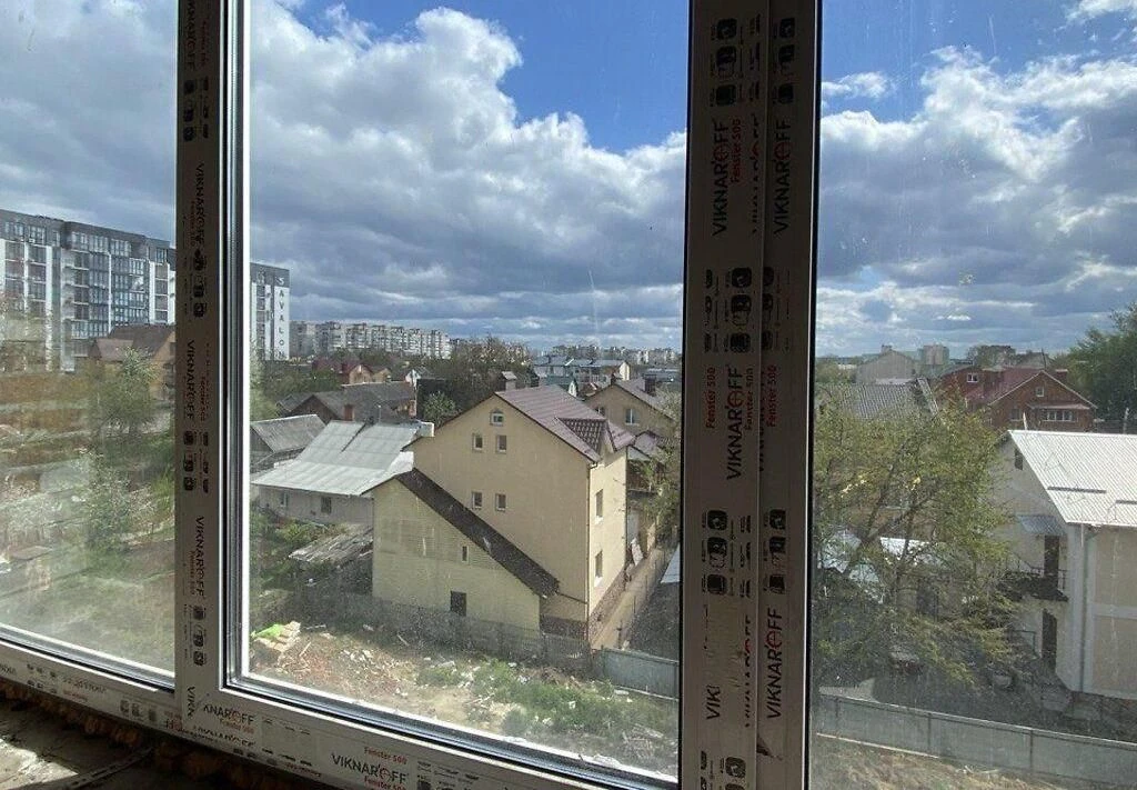 Spacious 2-room apartment in a new building on Urozhai, there is