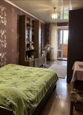 Срочно ! Продам 2х кімн кв Центр