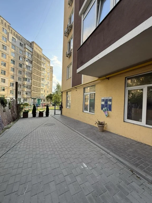 Продам квартиру в новобудові