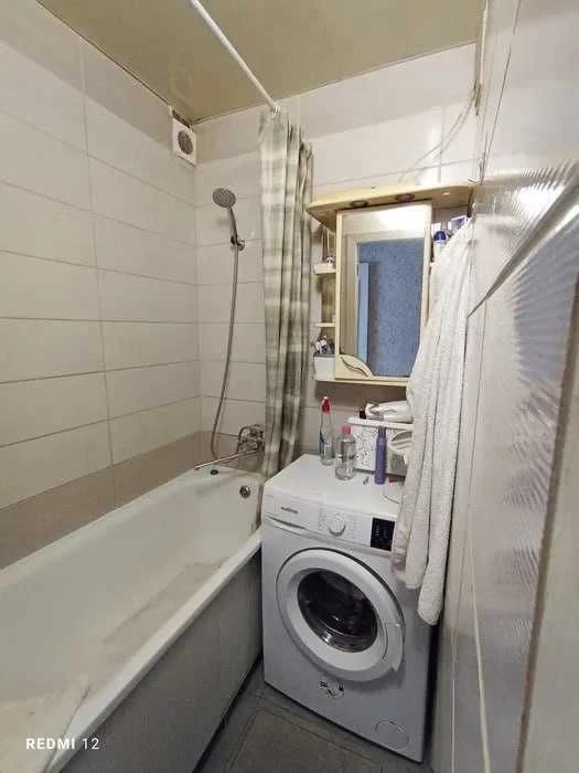 Продаж 2 кімнатна квартира Польова