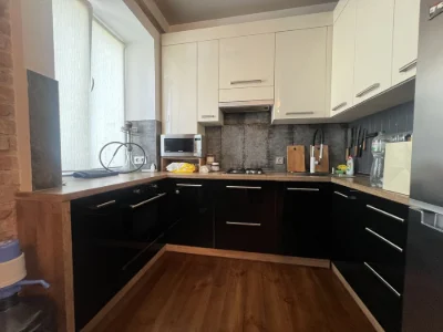 Продам 2кім з Автономним Опаленням р-н Автовокзалу