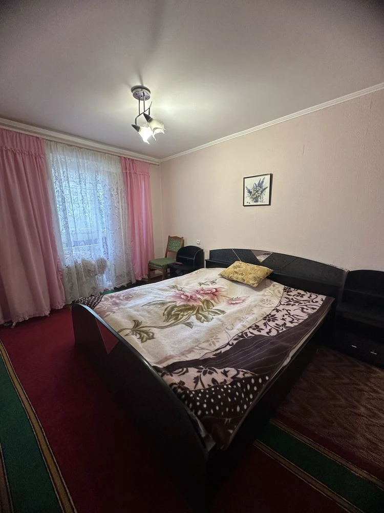 Продається 3 к на Чуднівській