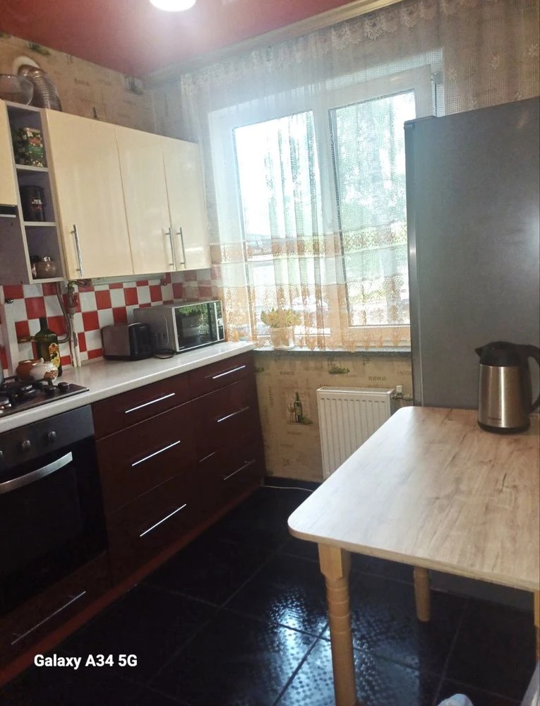 Продам 3х кімн кв Киівська