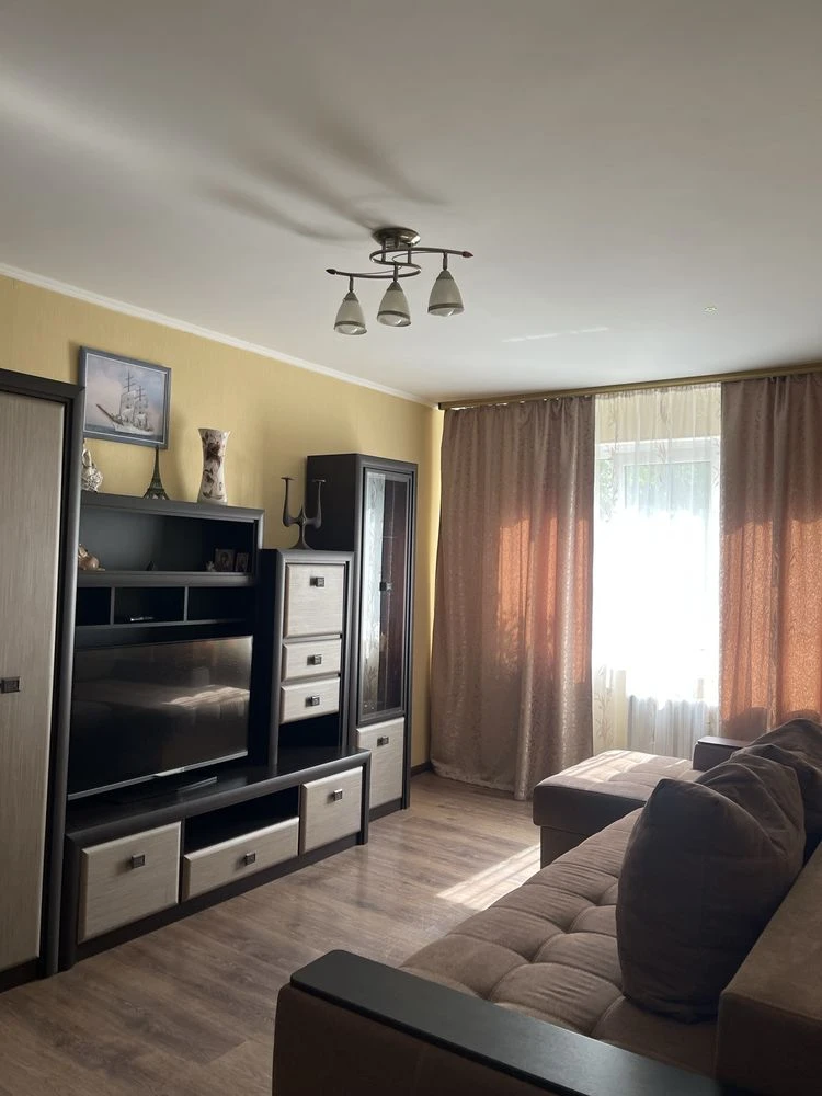 Продам 3х кімн кв Киівська