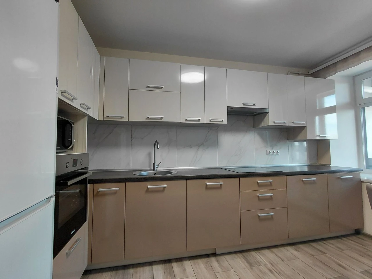 Продається чудова 3 кім квартира 85м.кв по вул. 15 квітня