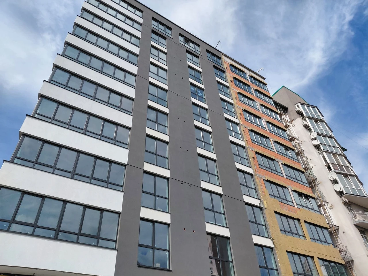 Продаж 2 кім квартири Східний, р-н Обнова, вул. Мєшковського