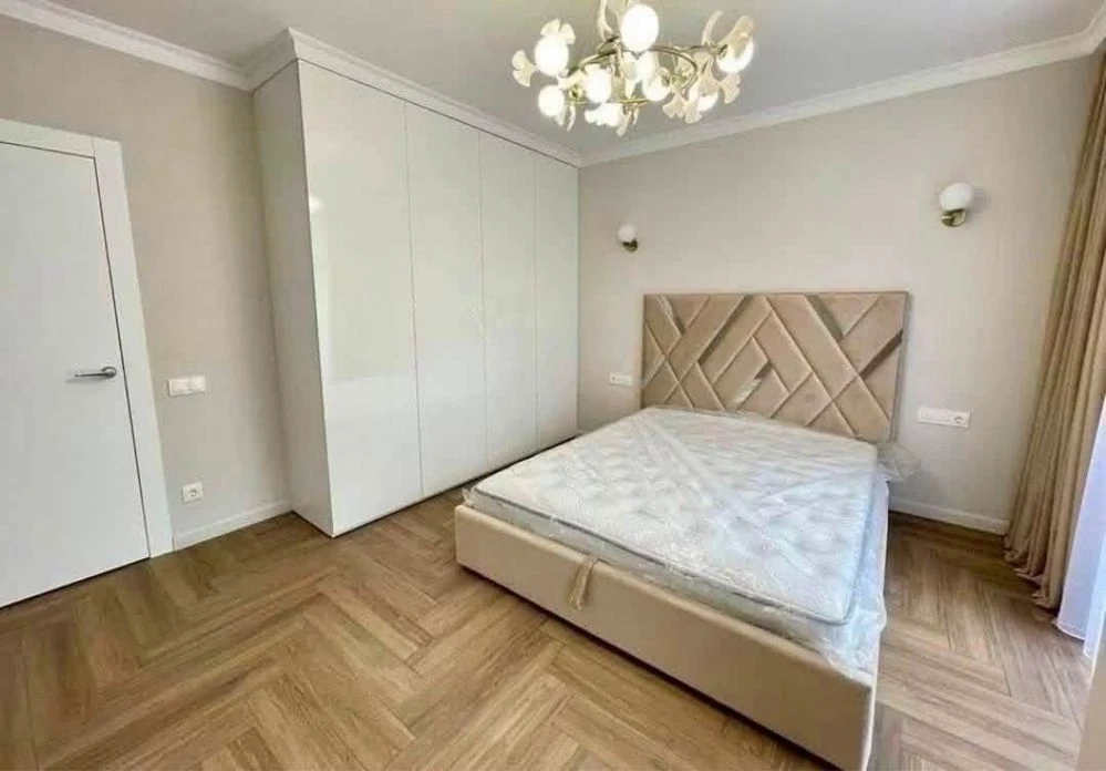 Продається 2 кімнатна квартира по вул. Острозького