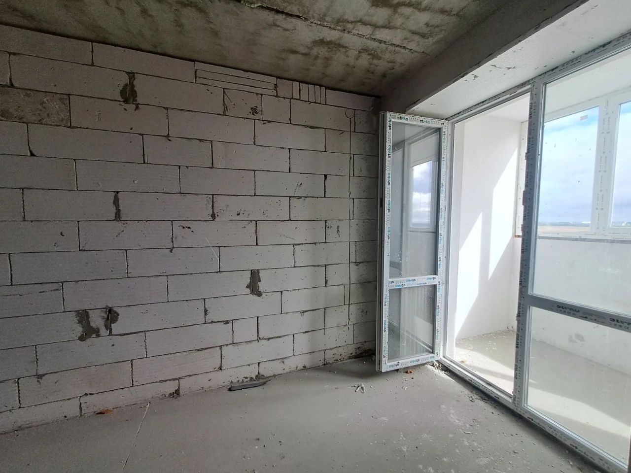 Продаж 2к квартири 54 кв. м на вул. Сергія Корольова