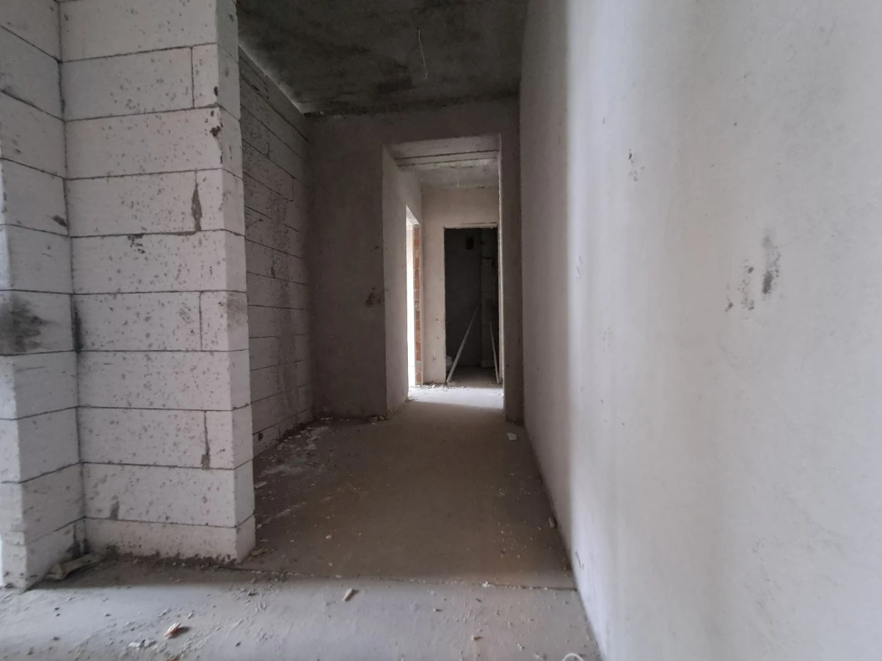 Продаж 2к квартири 54 кв. м на вул. Сергія Корольова