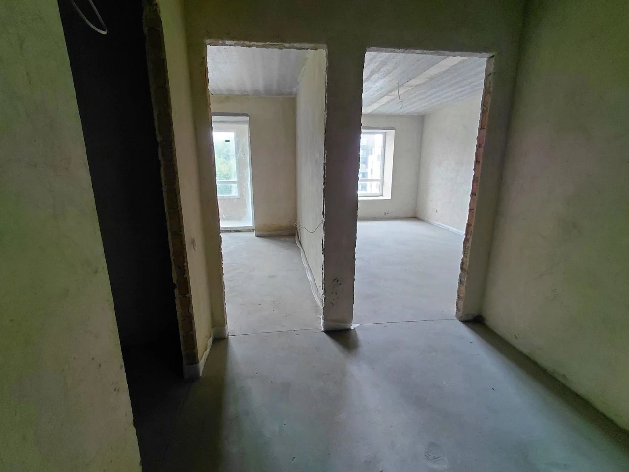 Продаж 1к квартири 43 кв. м на вул. Львівська