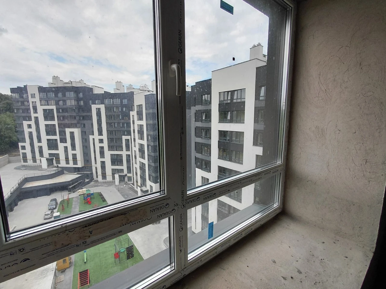 Продаж 1к квартири 43 кв. м на вул. Львівська