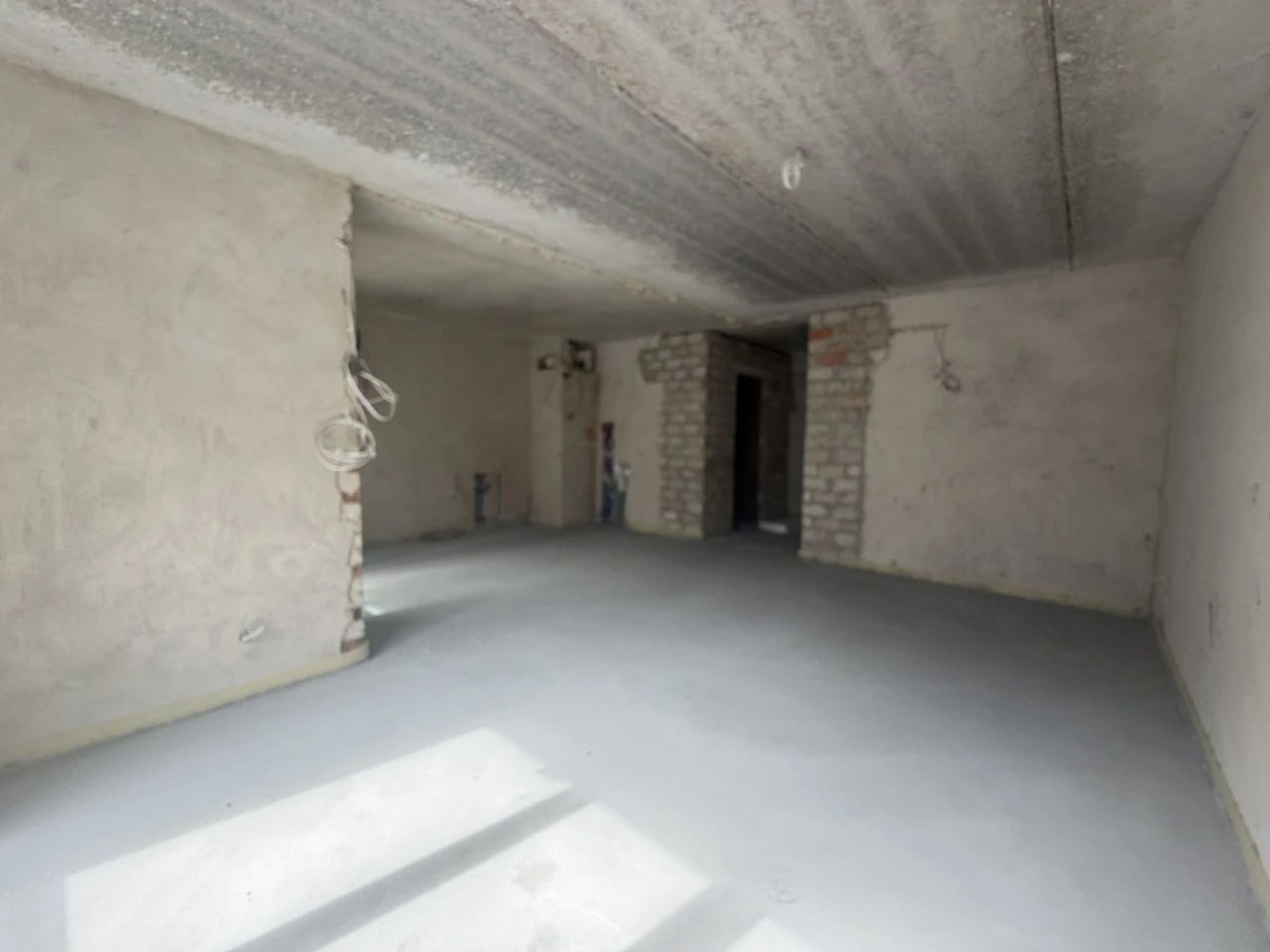 Продаж 1к квартири 43.2 кв. м вул. Тарнавського