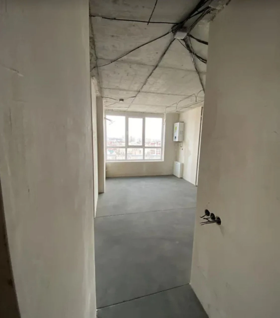Продаж 1к квартири 47 кв. м на вул. Тролейбусна