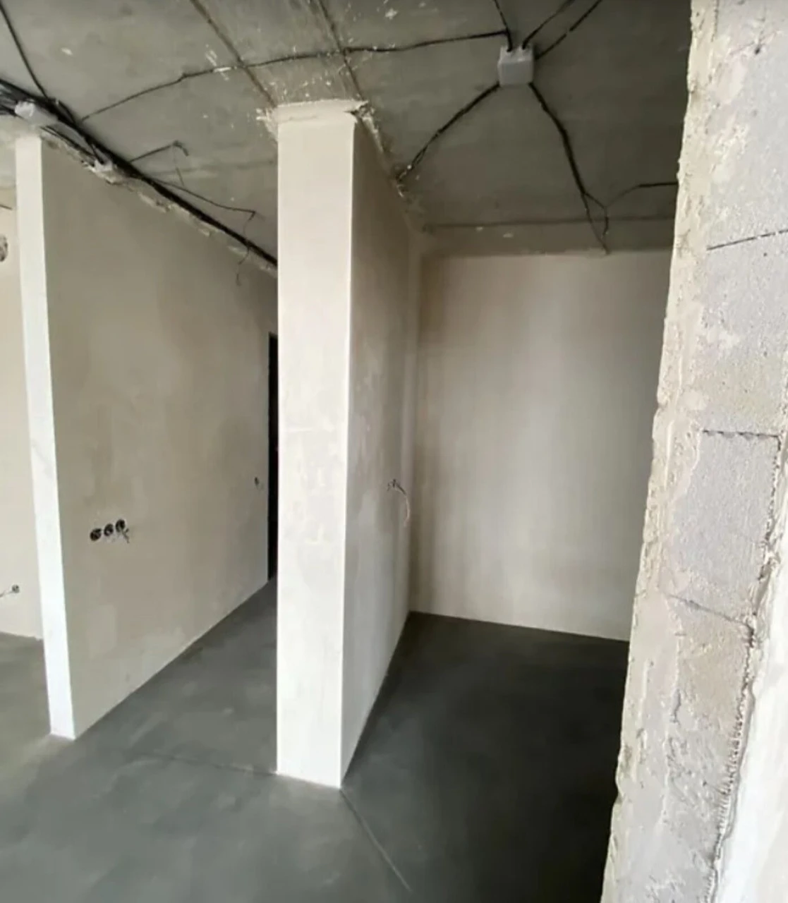 Продаж 1к квартири 47 кв. м на вул. Тролейбусна