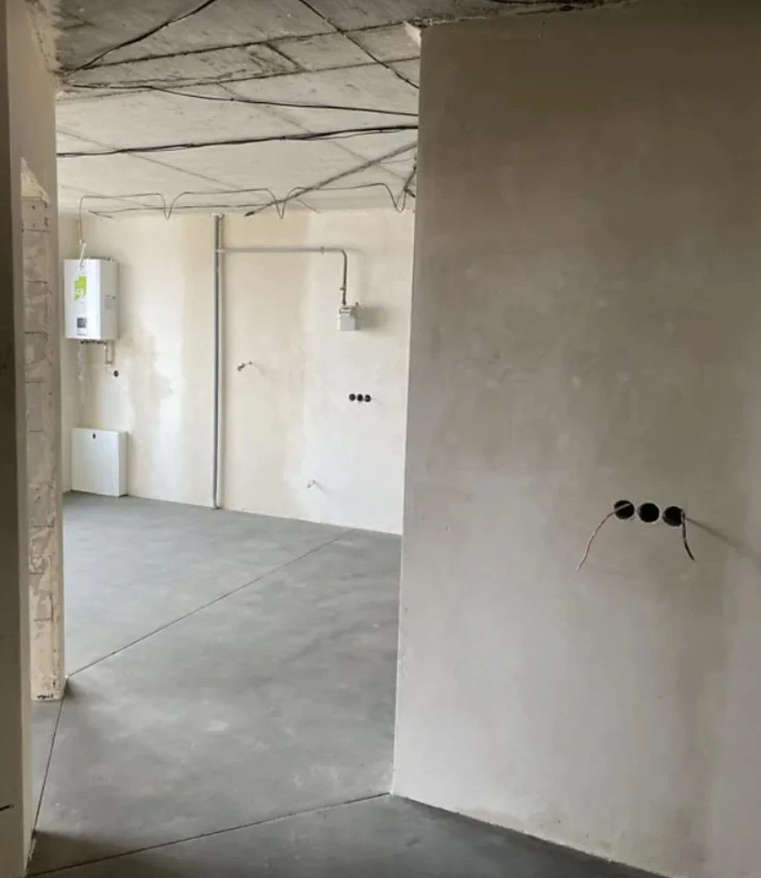 Продаж 1к квартири 47 кв. м на вул. Тролейбусна