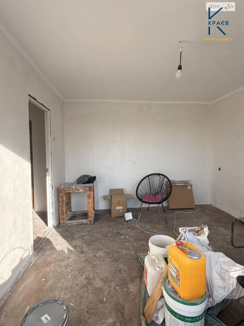 Продаж 1к квартири 28.6 м2 вул. Прибузька