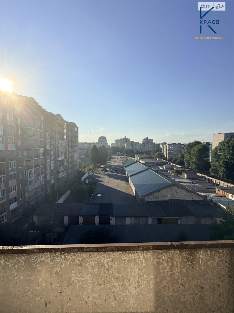 Продаж 1к квартири 28.6 м2 вул. Прибузька