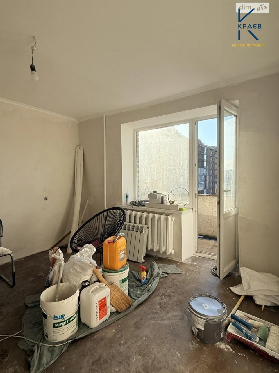 Продаж 1к квартири 28.6 м2 вул. Прибузька