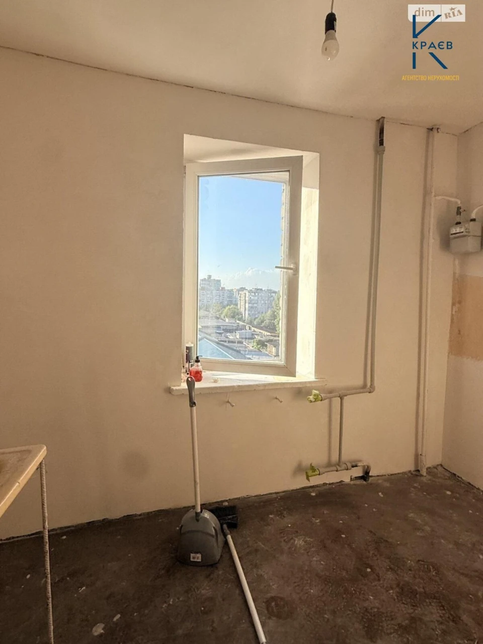 Продаж 1к квартири 28.6 м2 вул. Прибузька