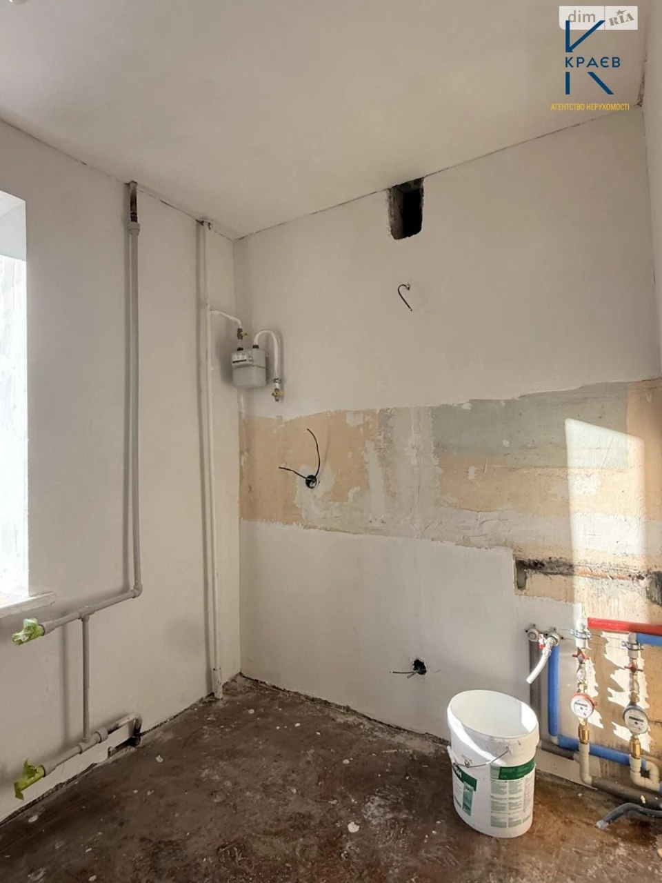 Продаж 1к квартири 28.6 м2 вул. Прибузька
