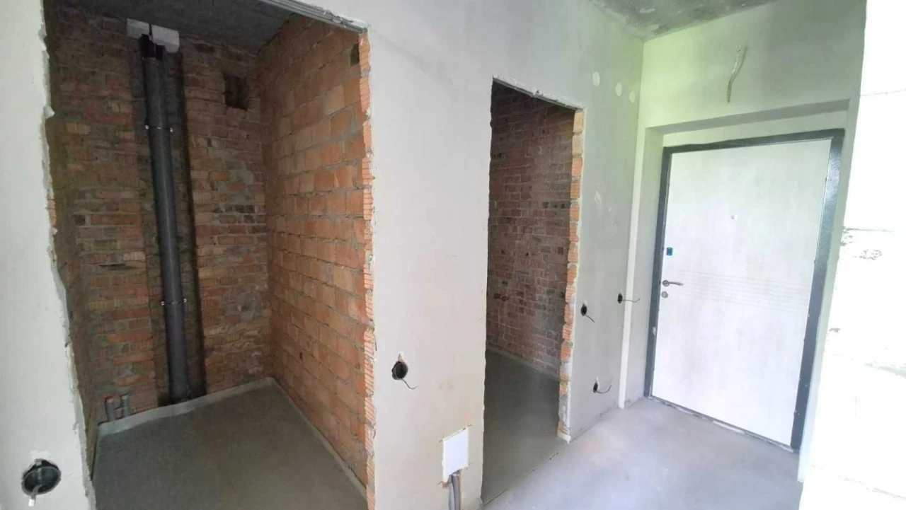Продам 3К квартиру у ЗДАНОМУ ЖК Кардамон що по вул. Зарічанс