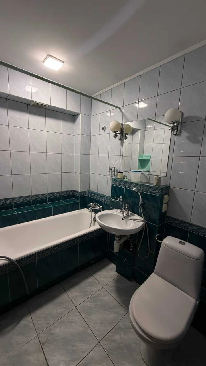 Продаж 3 кім. квартири по вул. Любінська
