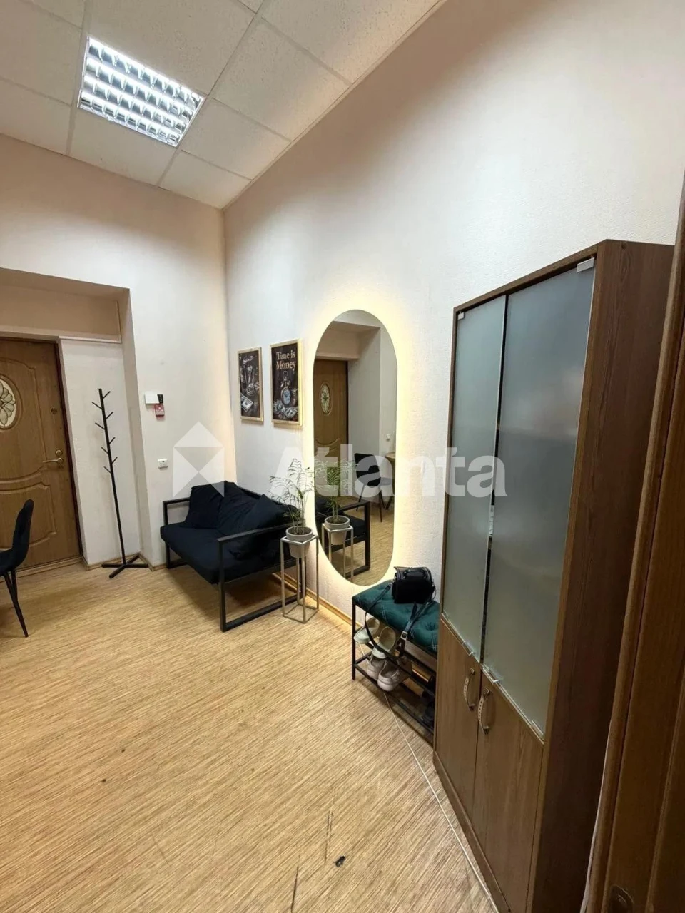 Продаж 2-кімнатної квартири в центрі Львова  вул. Дорошенка