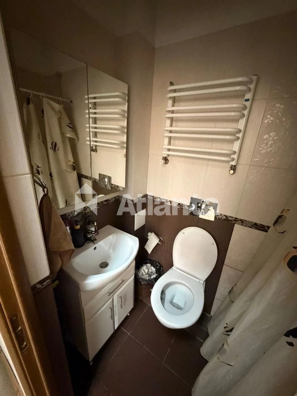 Продаж 2-кімнатної квартири в центрі Львова  вул. Дорошенка