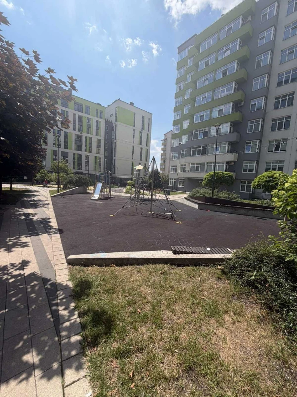 Пропозиція продажу 1 кімнатної квартири з меблями в НОВОБУДО