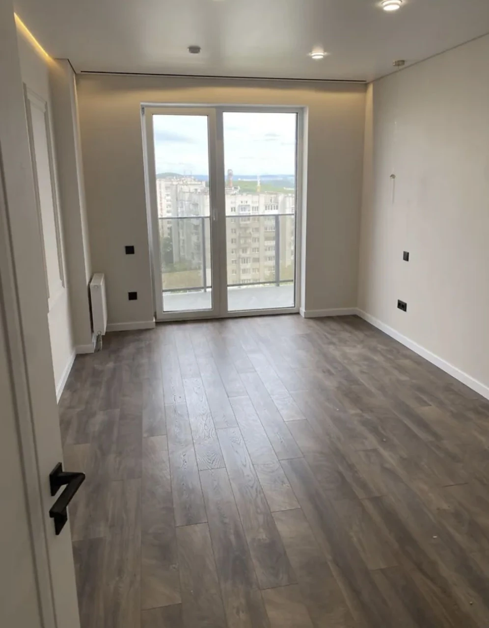 Продаж 2 кім.квартири 78 кв м ремонт ЖК Tiffany