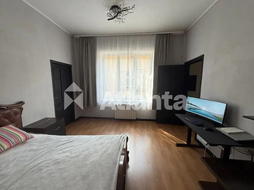 Продаж 2 кім. квартири по вул. І. Франка.