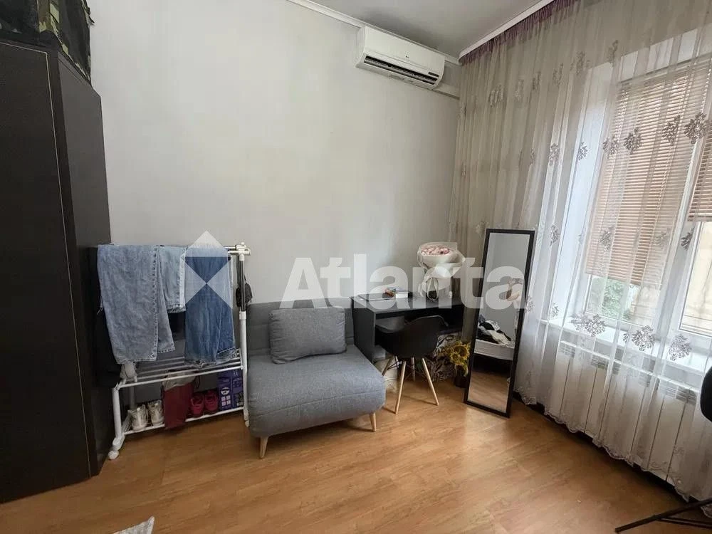 Продаж 2 кім. квартири по вул. І. Франка.