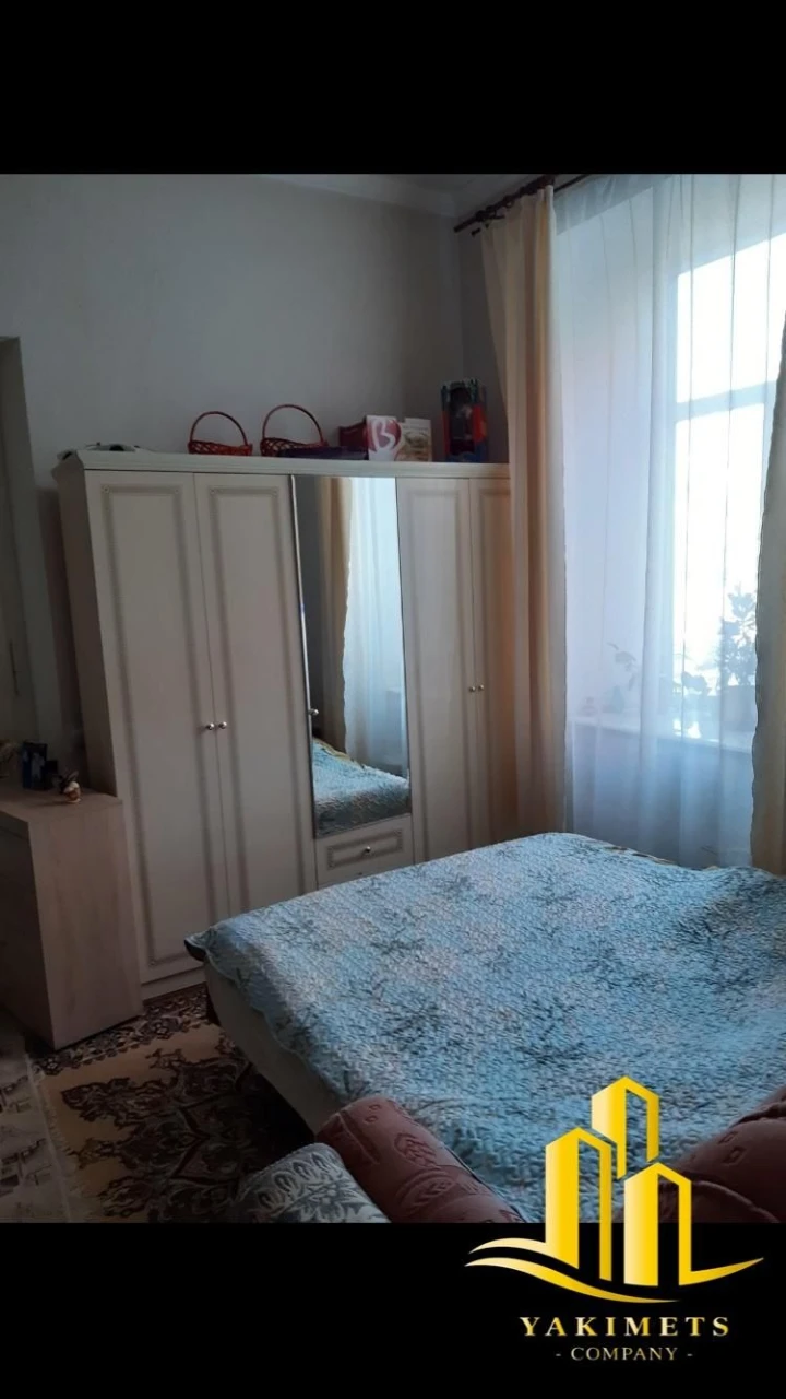 Продається 4-к.кв. в центрі